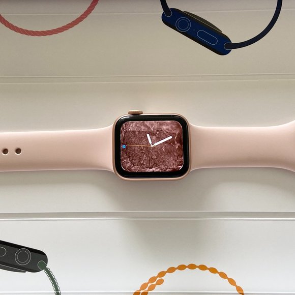 Apple Watch Serie6 40mm (GPS+ CELLULAR) Rose Gold Aluminum Case-Original Box - Picture 3 of 15